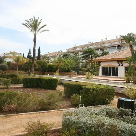 Apartment 2 Dorm. Puerto Banus *